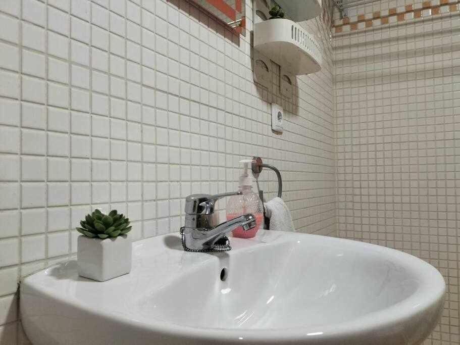 Loft Old City Couples Getaway Alicante Eksteriør billede