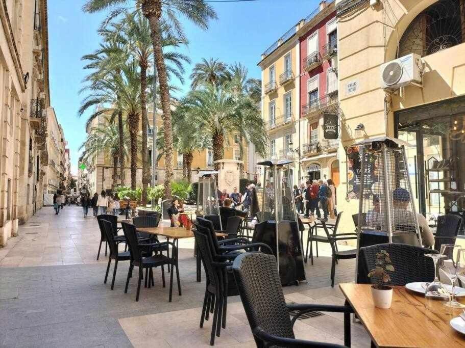 Loft Old City Couples Getaway Alicante Eksteriør billede